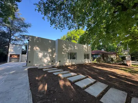 Casa en Alquiler de 3 dormitorios