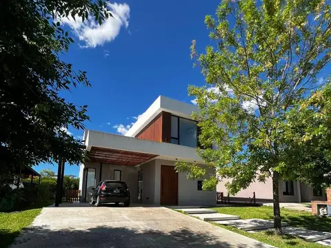 Casa en Venta en Puertos - Araucarias, USD 389.000
