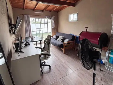 Depto Tipo Casa 3 ambientes con 1 baño