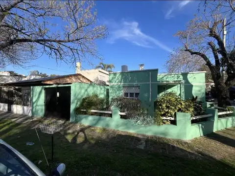Venta Casa americana techo de losa ideal ampliación