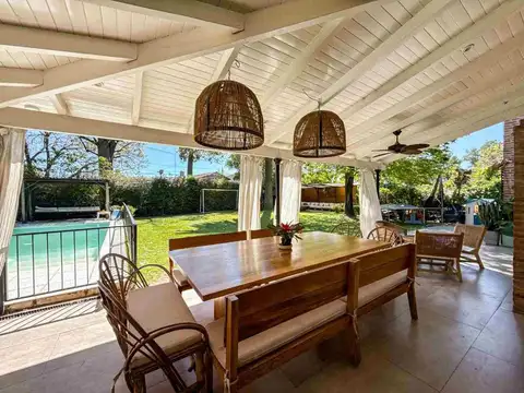 Casa 6 ambientes con 3 baños