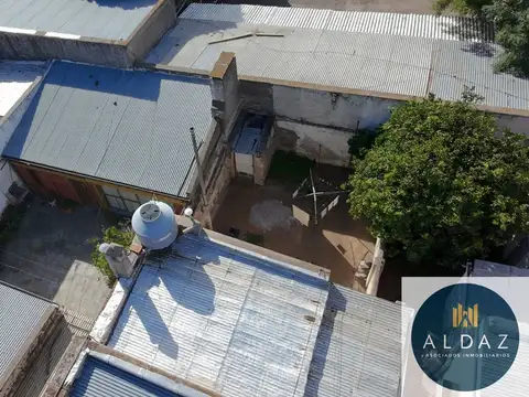**EN VENTA** Casa en  calle  Rosales  a l 154 . Punta 100