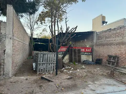 Terreno en Venta 25  mts Fondo