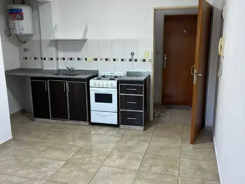 Departamento en Alquiler en Ramos Mejía, $ 450.000