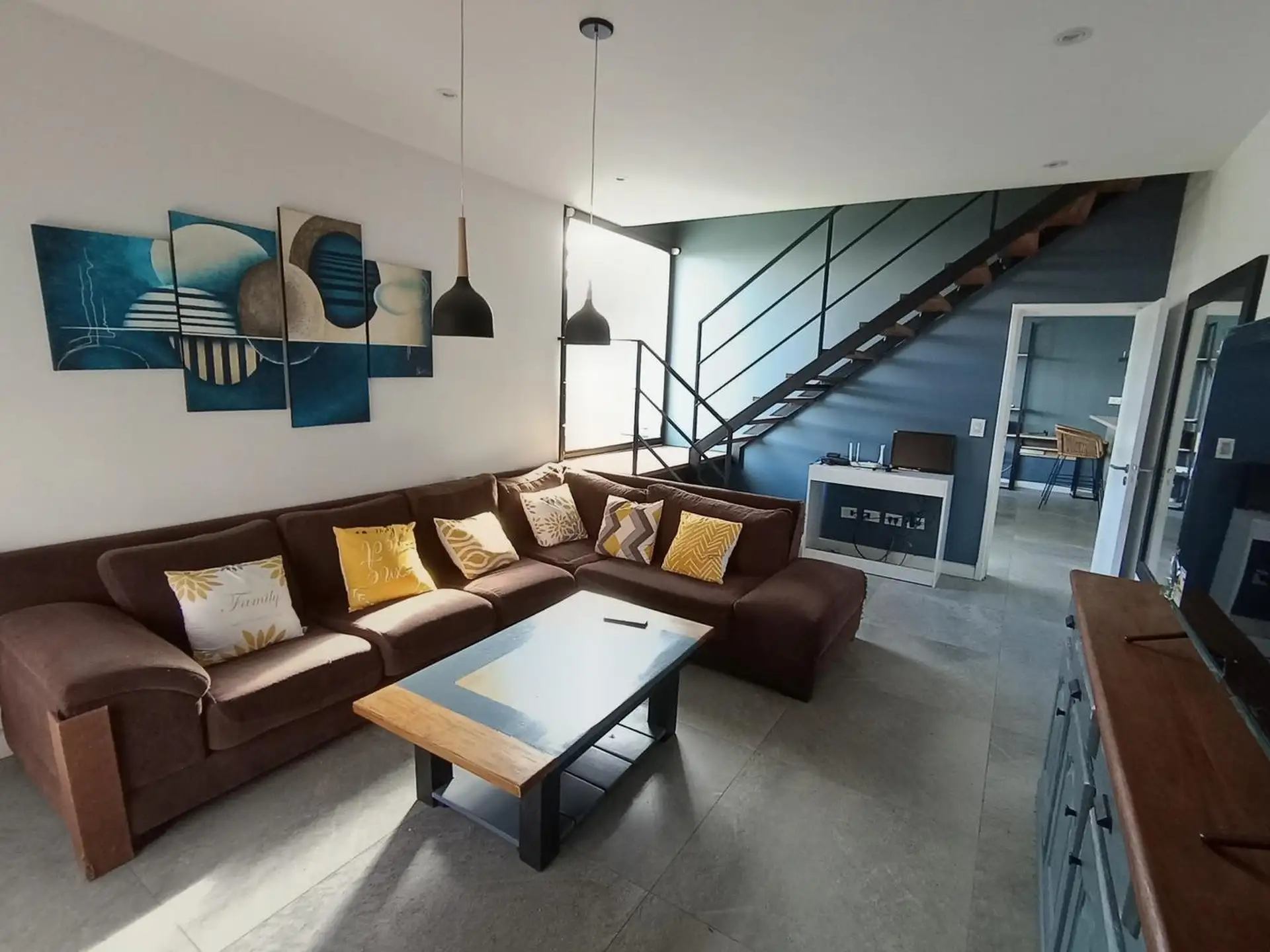 Casa en venta 5 ambientes con pileta