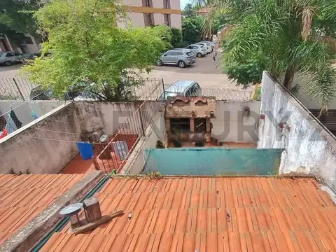 Pedro Chutro 400, Piso 0