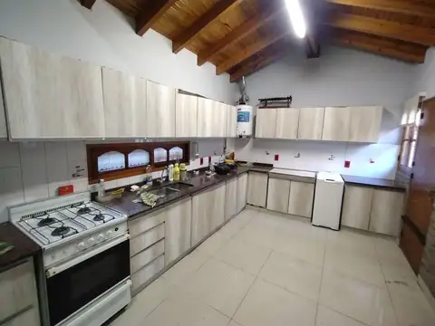 Casa en Venta 3 Dorm 4ta sección Oeste Capital