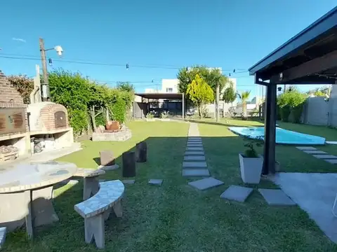 Linda casa, gran parque y pileta, Pueblo Belgrano
