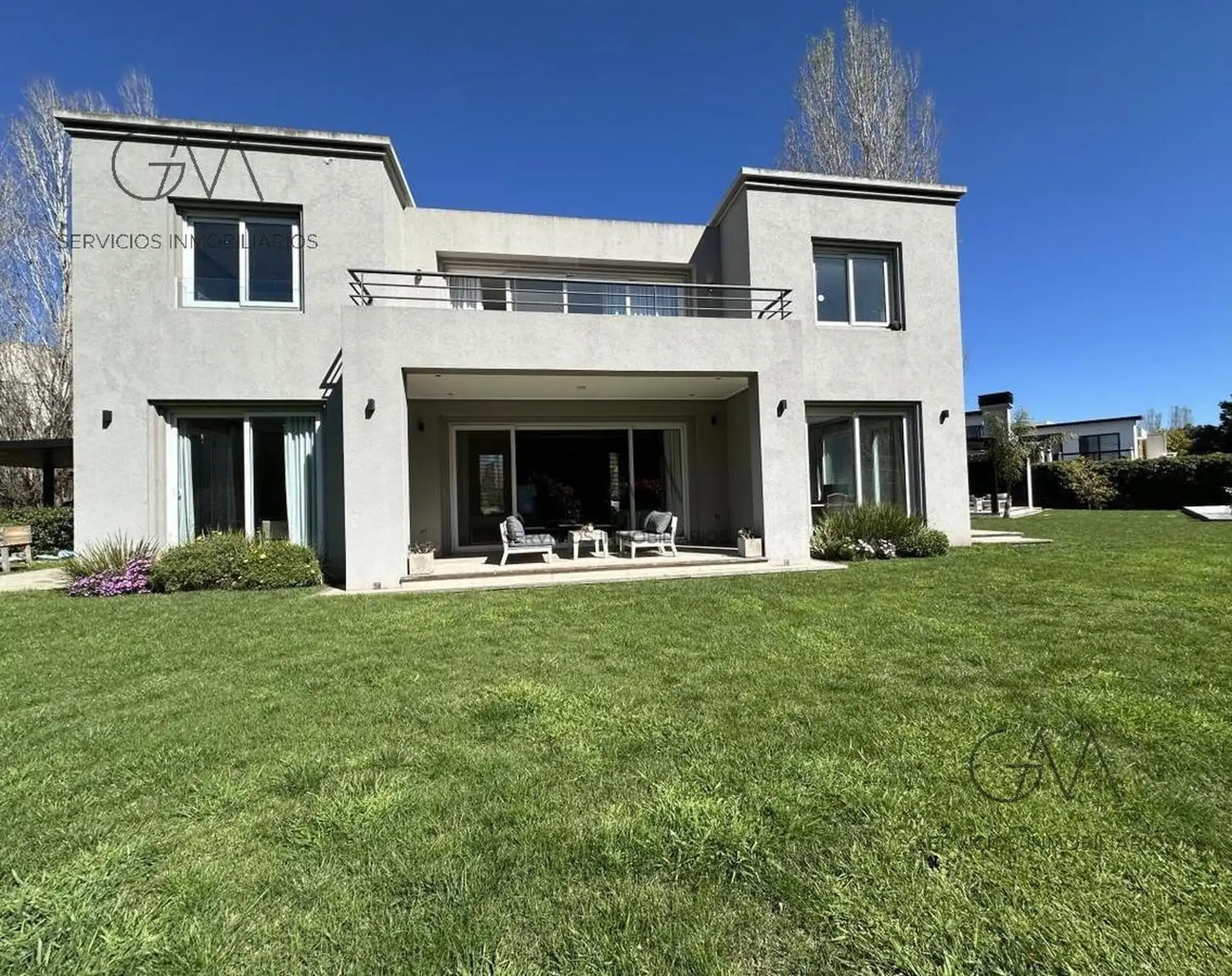 Casa en Venta Barrio Privado Rumenco