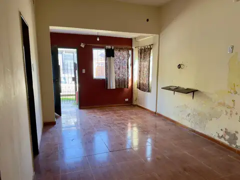 Casa en Venta en Moron, USD 64.900