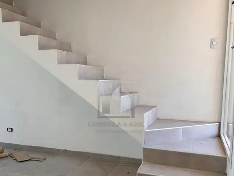 Casa 4 ambientes con 3 baños