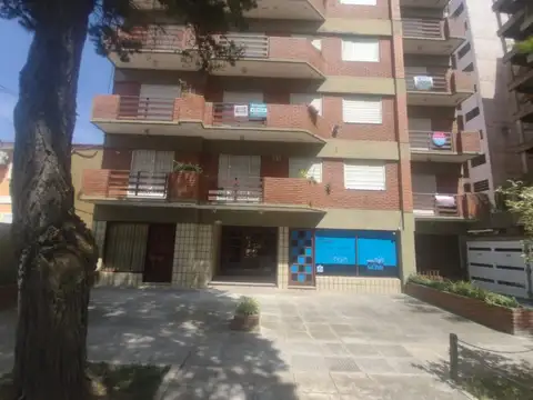 264 - 2 AMBIENTES + AL FRENTE + BALCON + COCHERA - DANIEL PIZARRO PROPIEDADES