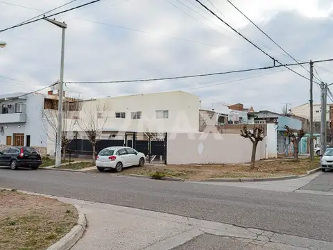 Venta casa 2 habitaciones con departamento 
