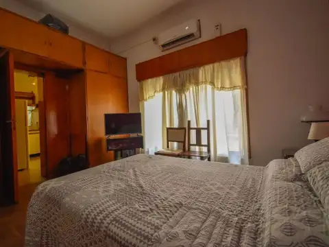 VENTA CASA EN BANFIELD, EXCELENTE UBICACION!