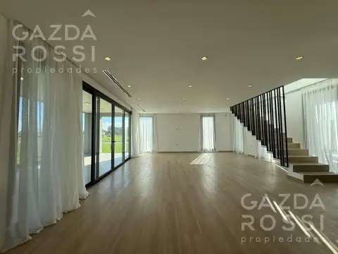 Casa en Venta en Canning Chico, USD 460.000