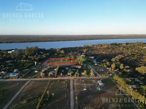 Terreno en Venta 40  mts Fondo