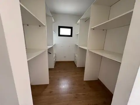 Casa en Alquiler en Pilar del Este - Santa Guadalupe, $ 1.900.000