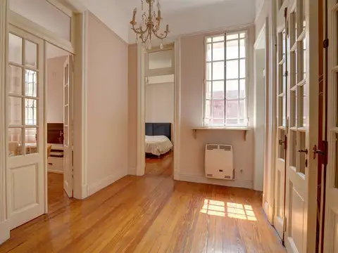 Venta SEMIPISO 4 ambientes APTO profesional  RECICLADO con patio y parrilla – Caballito