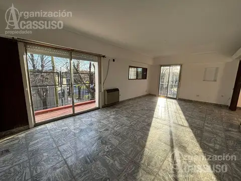 Depto Tipo Casa en Alquiler de 3 dormitorios