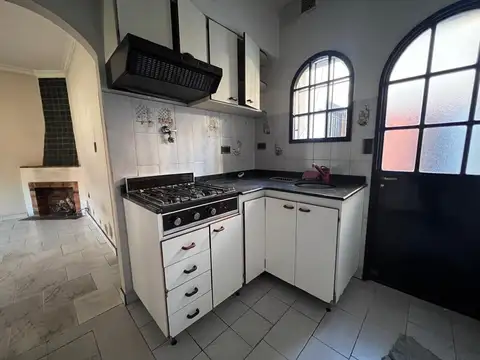 Depto Tipo Casa 2 ambientes con 1 baño