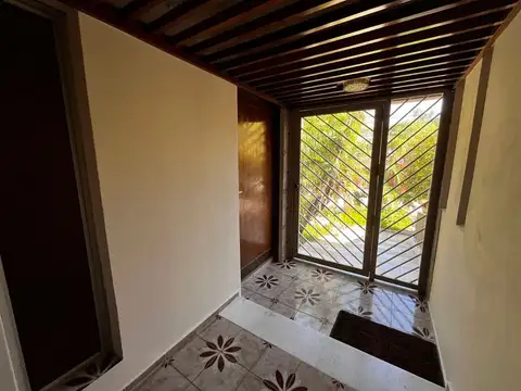 Casa en Venta con 5 cocheras