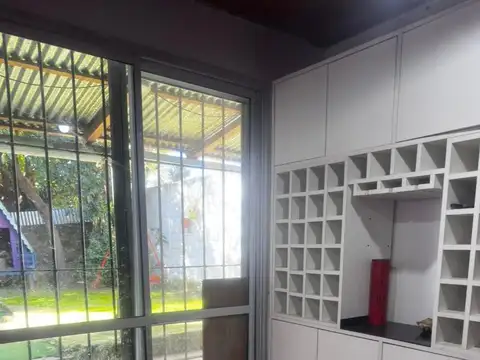 Casa 3 ambientes con 1 baño
