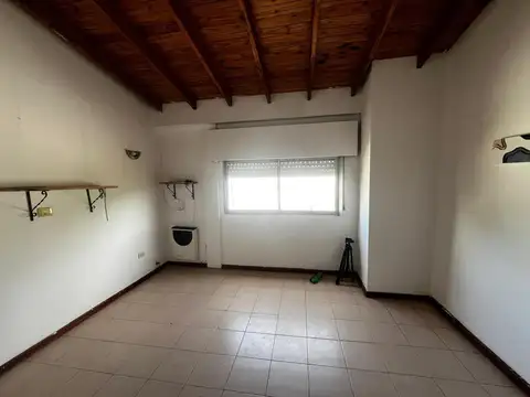 Depto Tipo Casa en Alquiler de 1 dormitorio