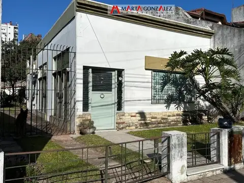 villa sarmiento, casa tipo chorizo a reciclar