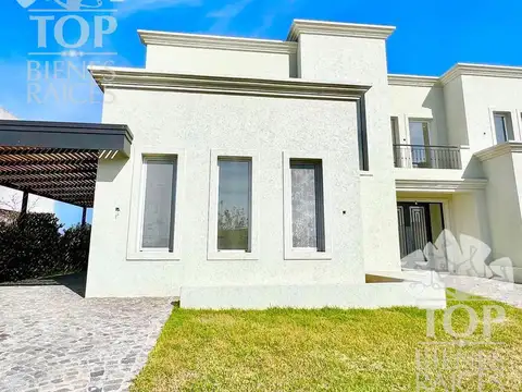 Casa 7 ambientes con 5 baños