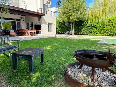 Casa en Alquiler al Oeste