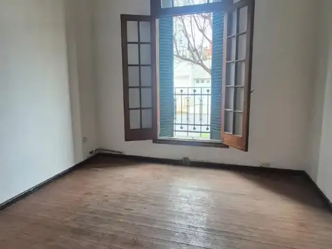 Casa en Alquiler 90 años