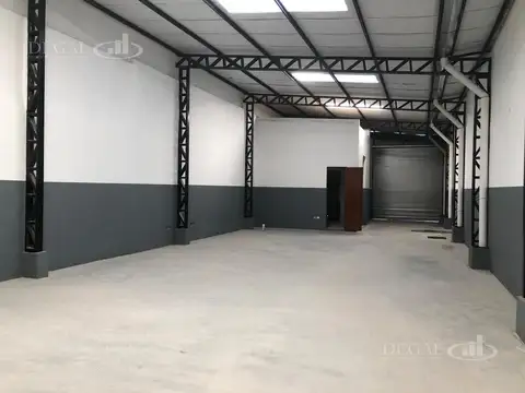 Galpon en Venta en Villa Ortuzar, USD 550.000