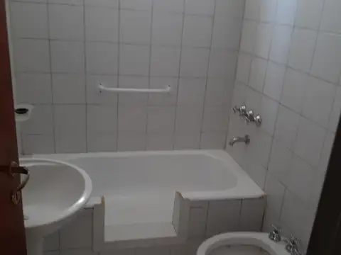 Av. San Martin 5400, Piso 3