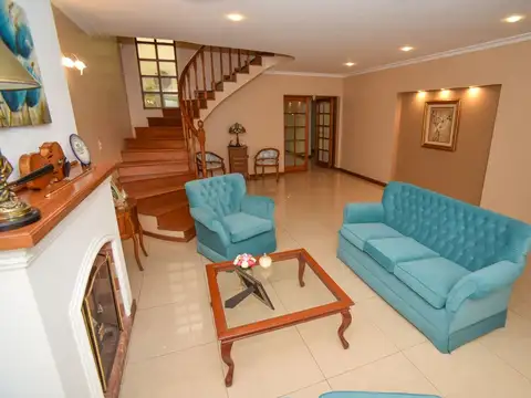 Casa en Venta al Este