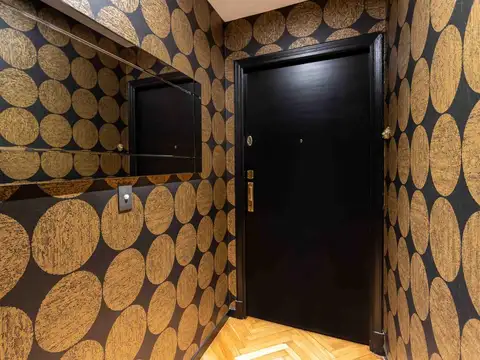 Departamento 8 ambientes con 2 baños