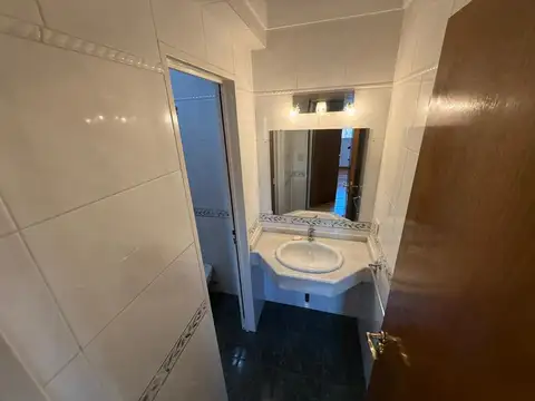 Departamento 4 ambientes con 2 baños