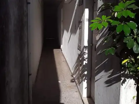 Depto Tipo Casa en Venta en Temperley, USD 120.000