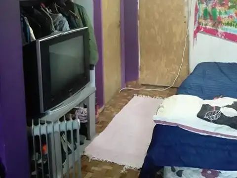 Depto Tipo Casa en Venta en Temperley, USD 120.000