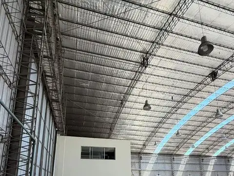 Galpon en Alquiler A Estrenar