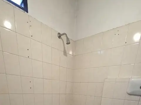 Local de 30mts2 con baño