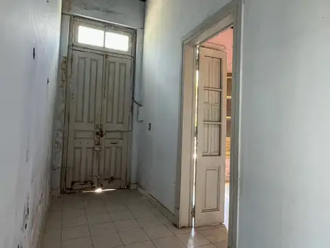 Casa antigua, con estilo único de la época Colonial en venta, Microcentro de Resistencia.