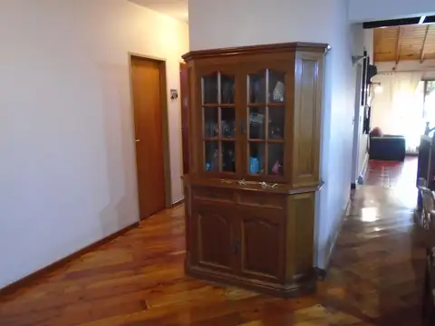 Casa 5 ambientes con 1 baño