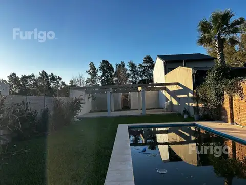 Casa 3 ambientes con 1 baño