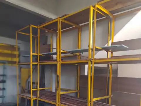 VENTA DEPOSITO EN 5 PLANTAS C/MONTACARGA