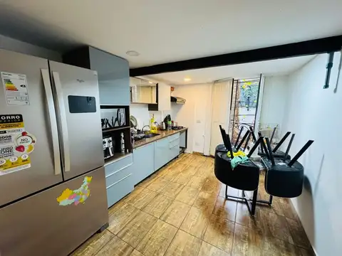 Venta PH amplio en Balvanera 10 amb doble entrada