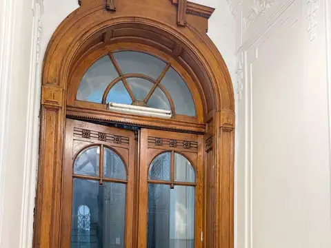 Avenida Rivadavia 1300