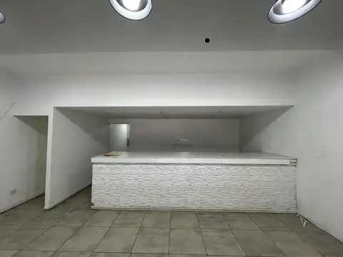 Virreyes - Avenida Avellaneda, excelente local en alquiler de 100 m2 apto múltiples rubros