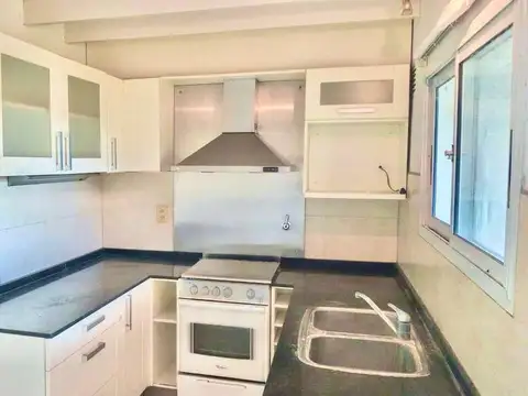 ALQUILER COUNTRY EL CASCO - 3 HAB + ALTILLO - 2 BAÑOS - PERGOLA - PARQUE ALQUILER $800.000 MAS EXP