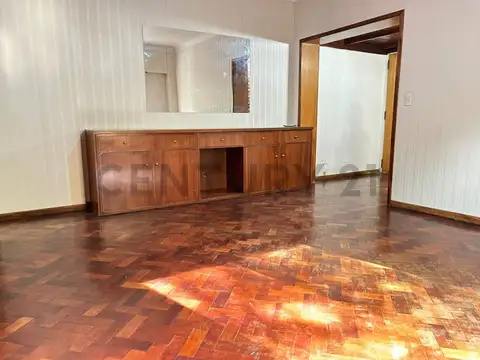 Davila 800, Piso 2
