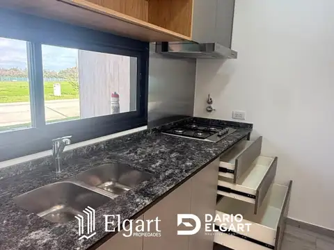 Casa 3 ambientes con 2 baños